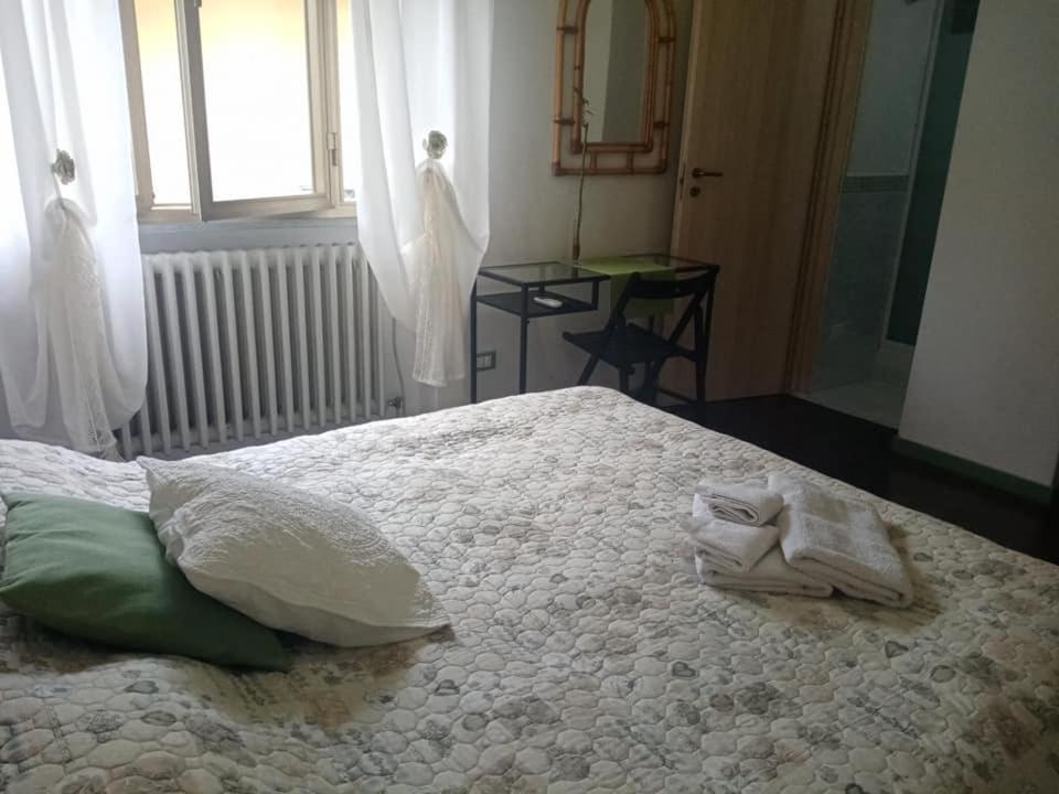 Florinda B&B Виареджо Экстерьер фото